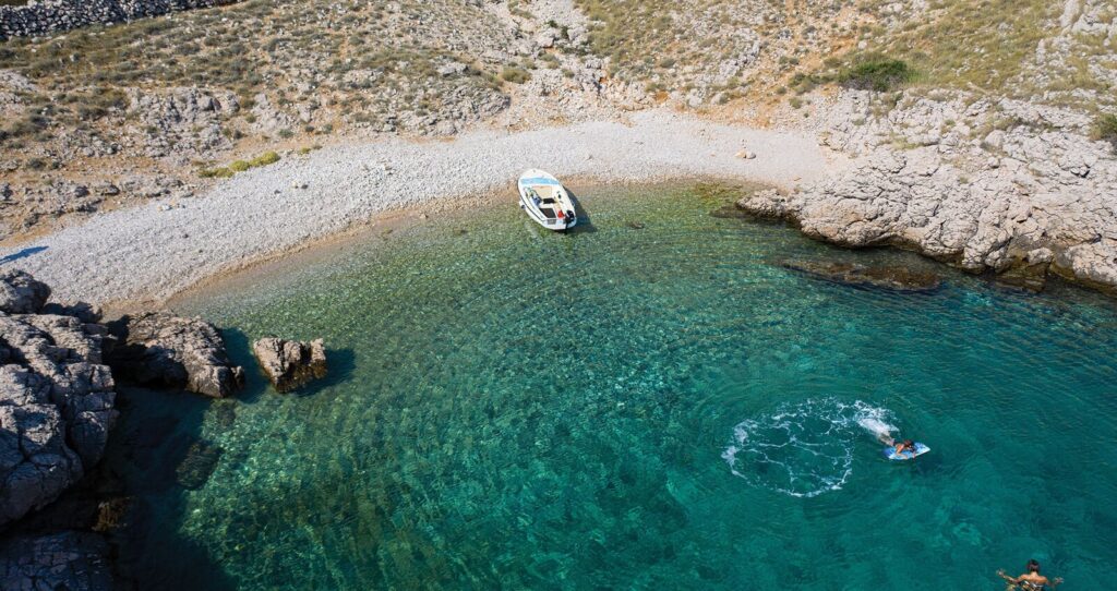 Plaža Gnjilova u Baški