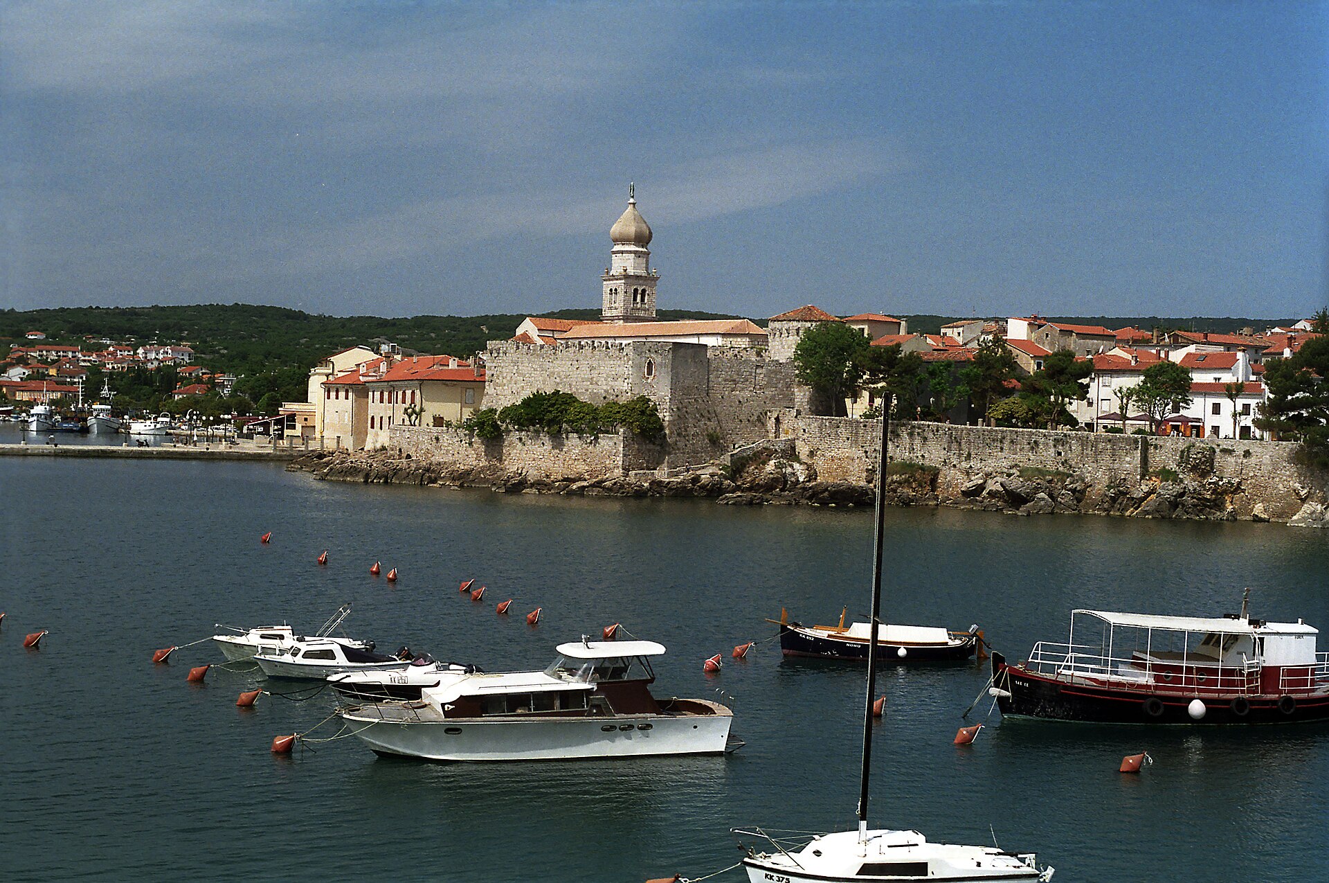 Krk grad — stari grad s luke