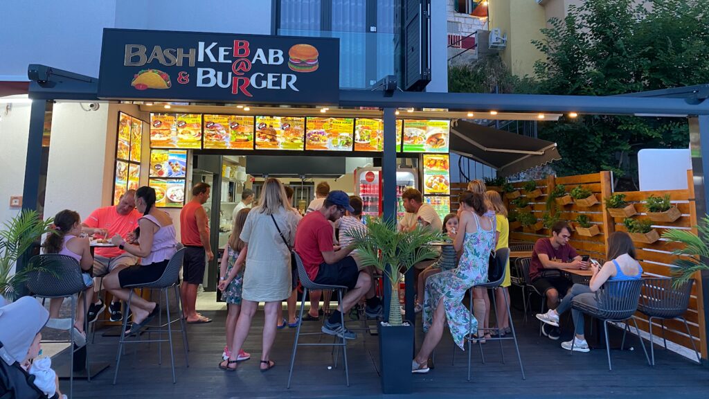 BASH kebab & burger u Baški