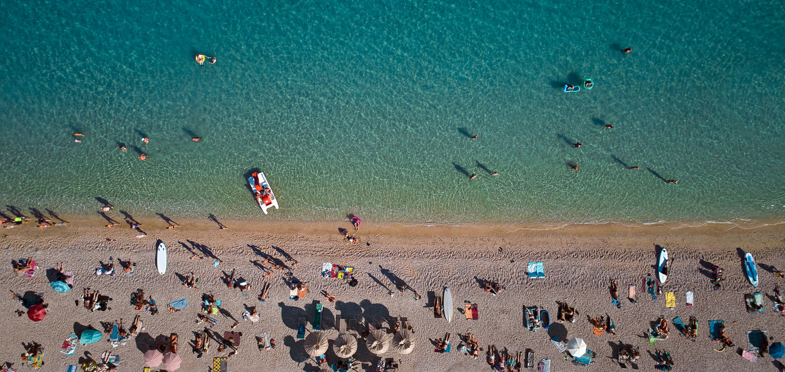 Vela Plaža & Beach bars strip