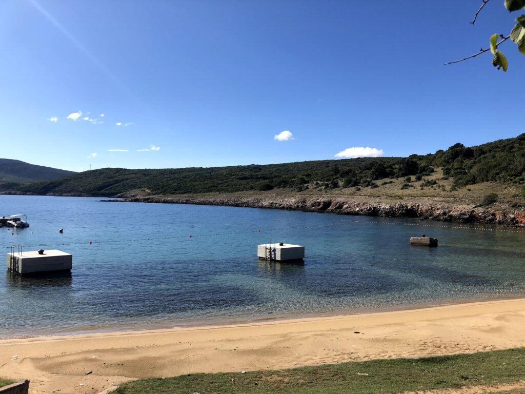Pješčana plaža Sv. Marak u uvali kod Risike